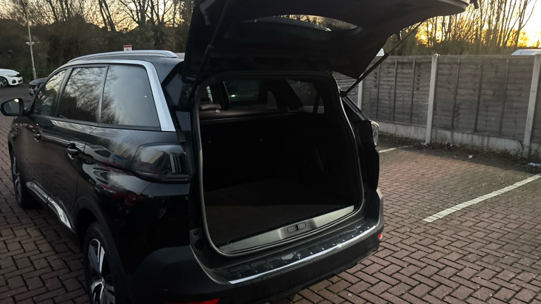 Peugeot 5008 1.2 Hybrid 136 Allure Premium+ 5dr e-DSC6 Petrol Estate